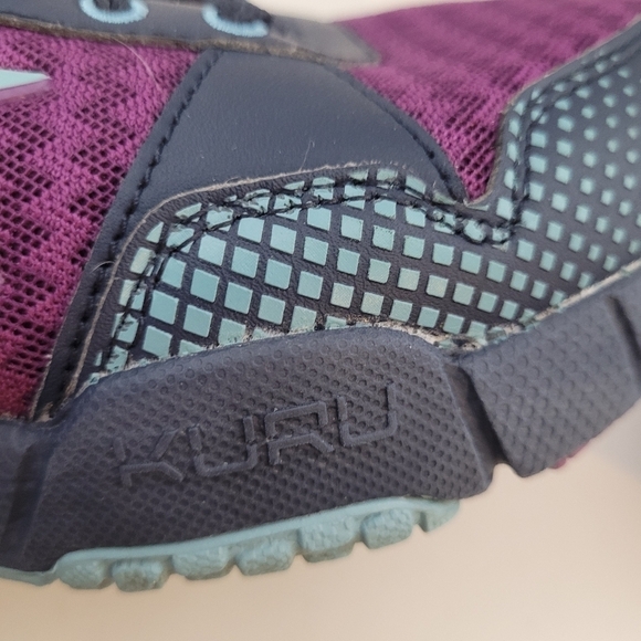 Kuru Women's Quantum Structured Stability Everyday Walking Sneaker - 7.5 Wide - Picture 11 of 15